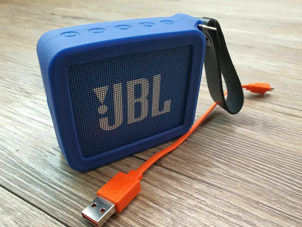 JBL GO2